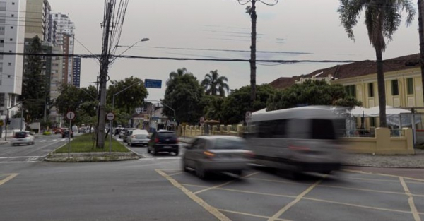 A partir de janeiro, Avenida Silva Jardim terá limite de velocidade de 50 km/h